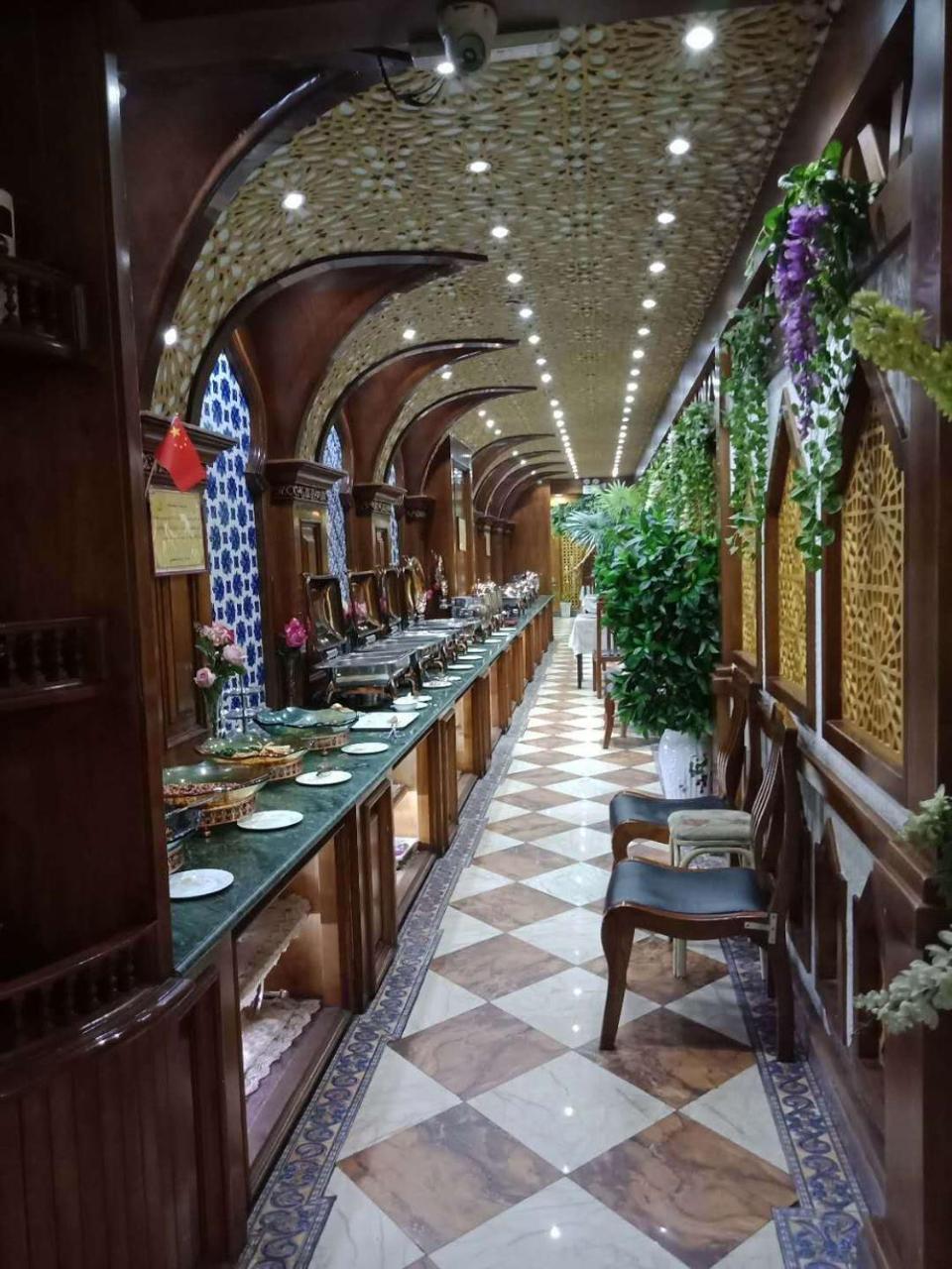 Nurlan Hotel Kashgar Dış mekan fotoğraf