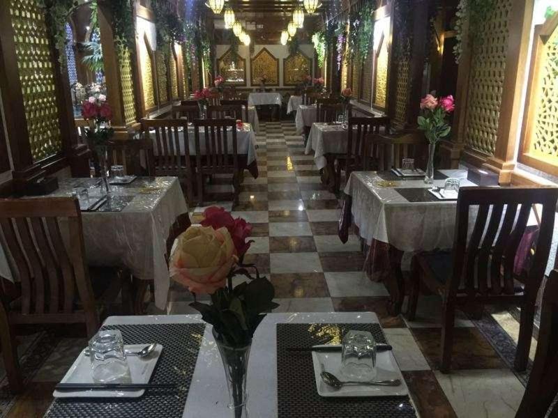 Nurlan Hotel Kashgar Dış mekan fotoğraf